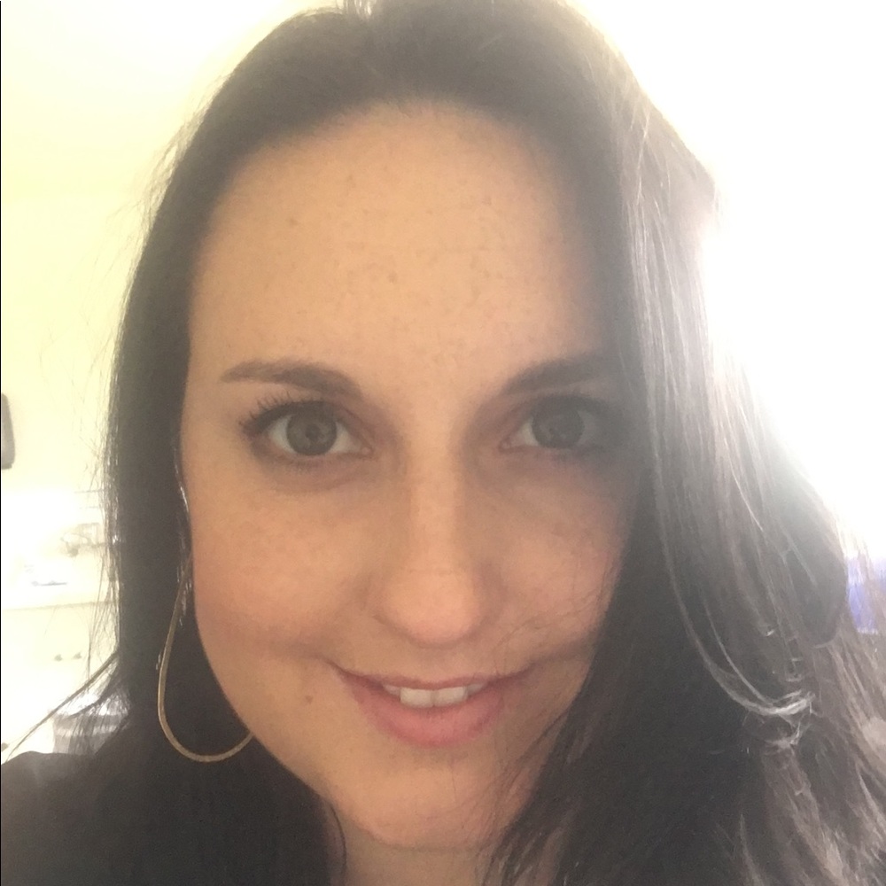 Meet your Posher, Hayley